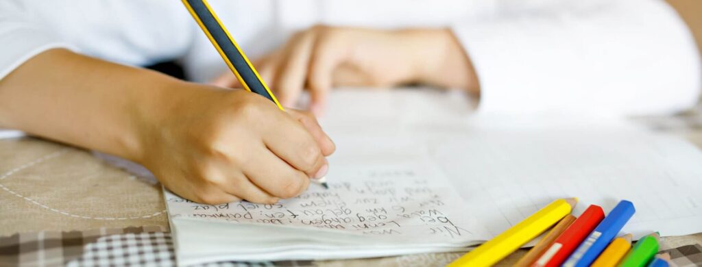 Schriftelijke vaardigheden trainen via gerichte oefeningen in de kleuterklas
